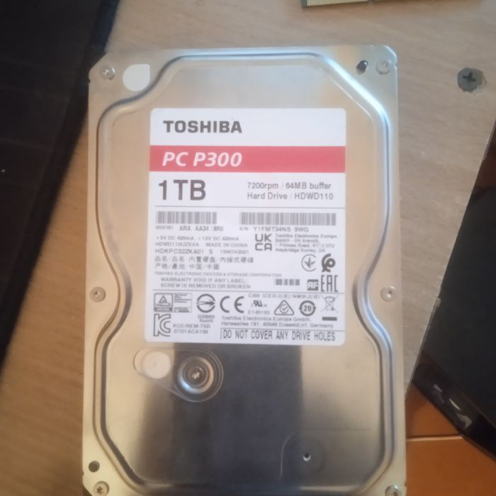Продам жесткий диск 1000гб