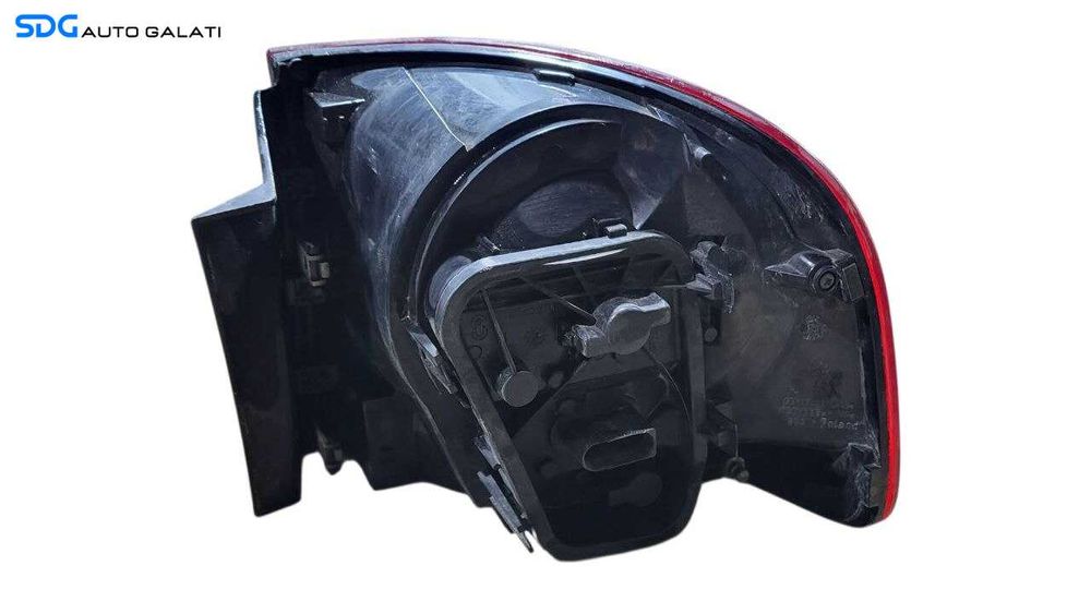 Tripla Stop Lampa Stanga de pe Aripa Caroserie Volkswagen Touareg 7L 2003 - 2007 Cod 28259002 [L7959]