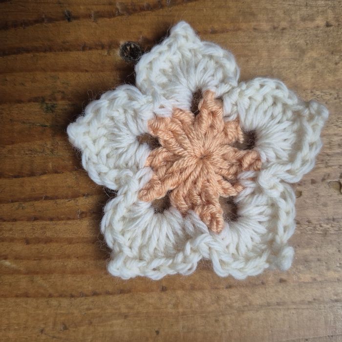 Set floricele croșetate