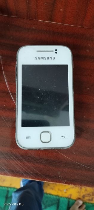 Samsung galaxy y yong