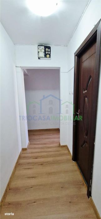 APARTAMENT 3 CAMERE Craiovita, zona Orizont