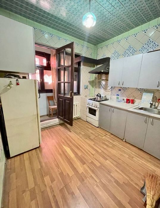 Продаётся Квартира на Чехова 2/5/9 метро Ойбек, 60 школа