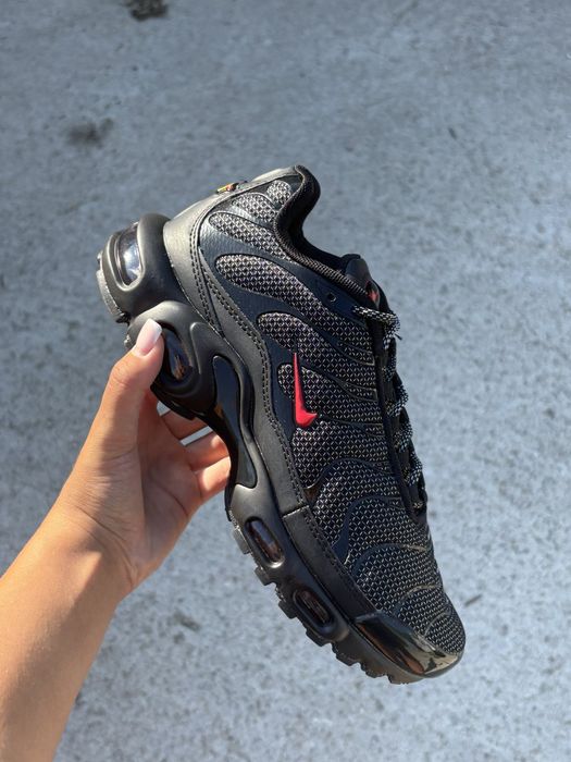 Nike Tn Chrome Red