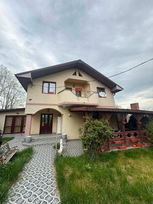 Vând casă  Cerchejeni