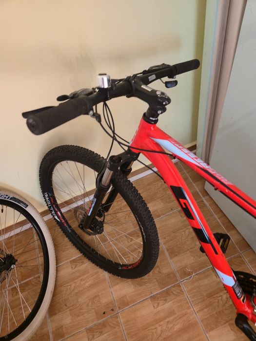 Bicicleta  folosită 2 zile