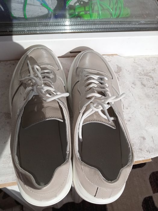 Женская    обувь