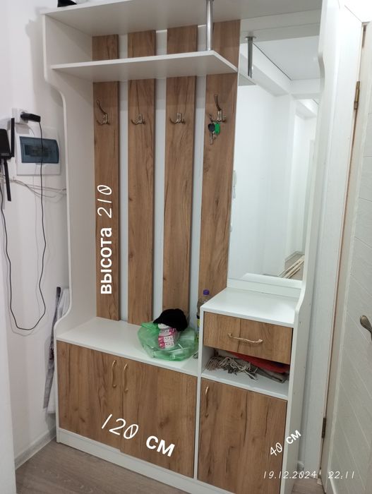 Прихожая шкаф бу