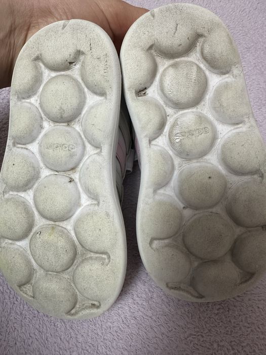 Vand adidasi de copii adidas marimea 27