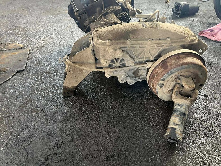 Nissan Patrol/ Нисан Патрол 2.8 Д 1985г. мост, кутия, стартер