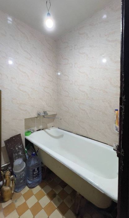 Продается квартира 3 комнатная 2 этаж