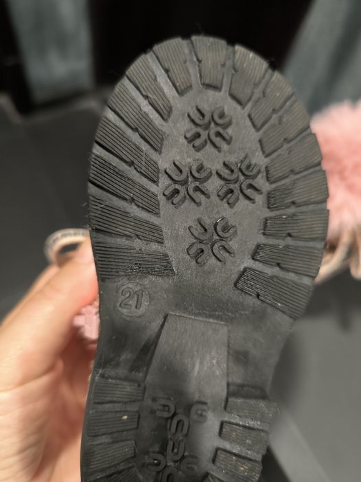 Маркови обувки за момиче 19-21 номер - Geox, Converse, Kickers, Apawwa