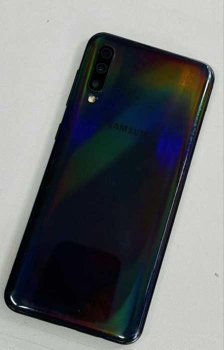 Продам Samsung A50