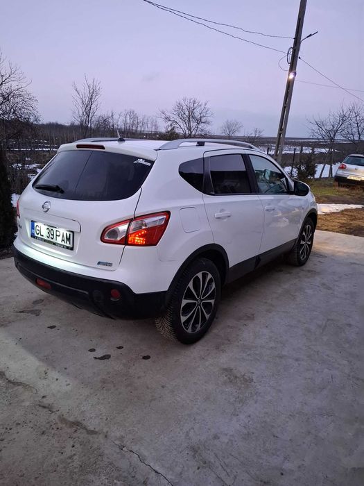 Un autovehicul nissan qashqai j10 1.5 dci