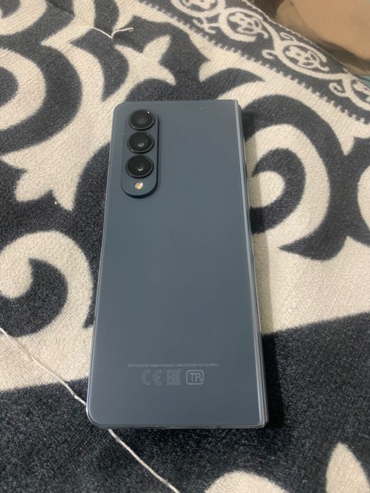 Самсунг Z fold 4