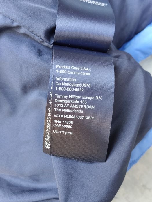 Vând vestă de bărbați Tommy Hilfiger originală!