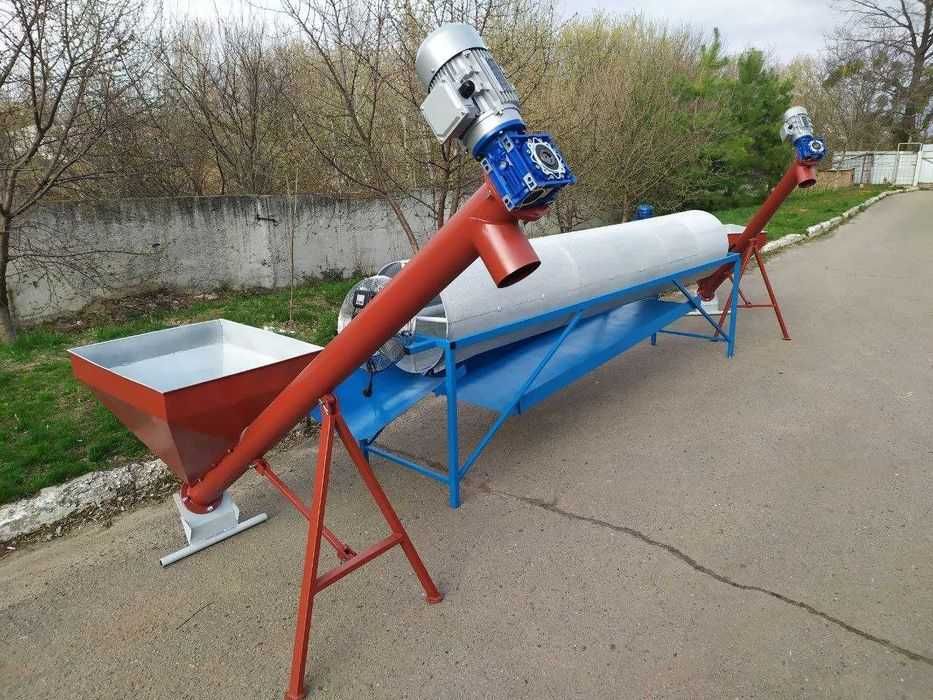 Зернодробилка сенорезка, измельчитель зерна и соломы