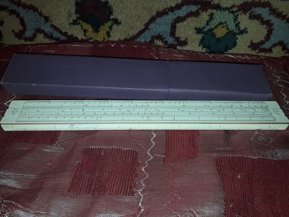 Очень редкая измерительная линейка.