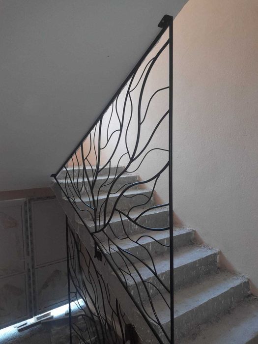 Парапети за стълбища и тераси от ковано желязо