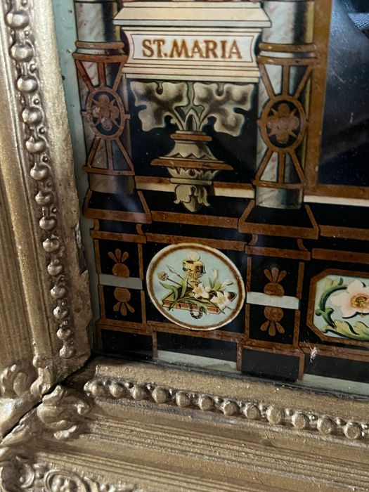 Icoana veche cu dimensiunea 75/35 cm.