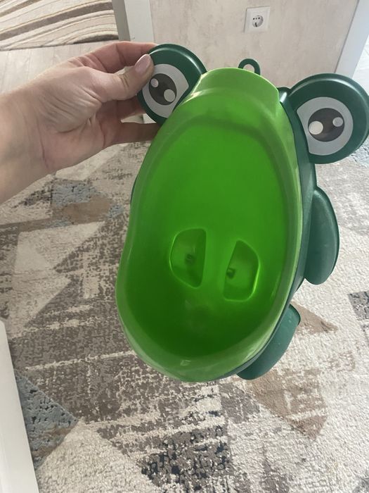 Продам Писсуар детский