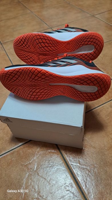 Adidas Novaflight Bounce sport Handbal !