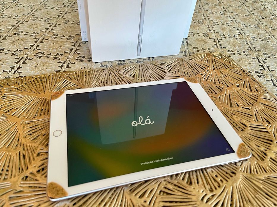 Apple iPad 9.7 (2017) Wi-Fi + Cellular (LTE) (5th generation) Touch ID
