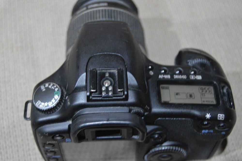 Camera foto DSLR Canon Eos 30D + obiectiv 18-55mm