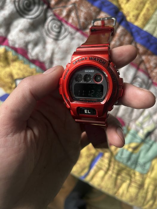 Продам часы