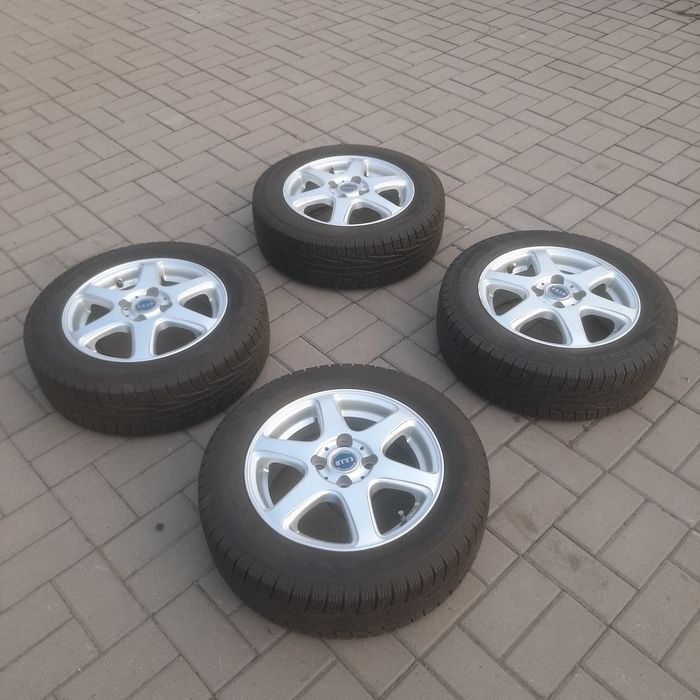 Продам шины с дисками комплект  r14