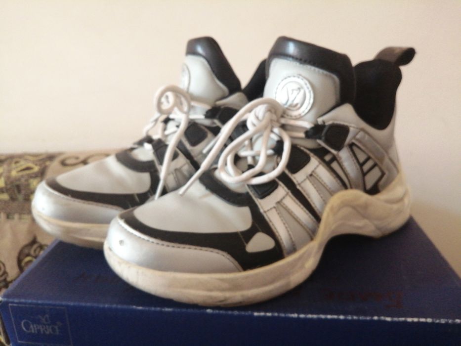 Кросовки осенние весение