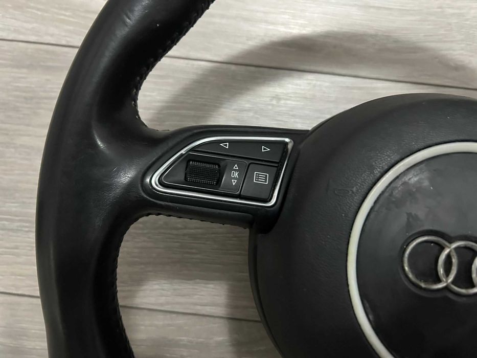 Volan Sport AUDI A3/A4/A5 -airbag Rotund /complet