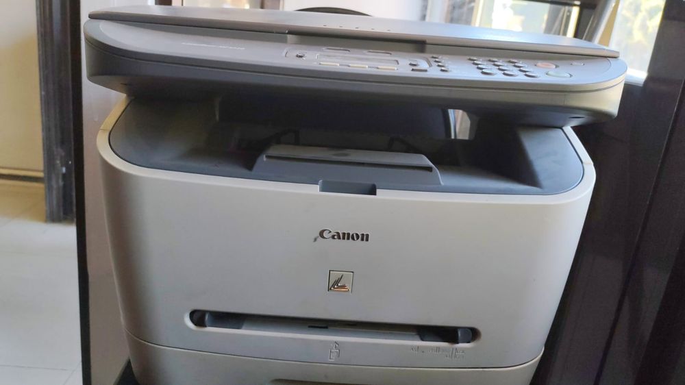 Принтер Canon белый