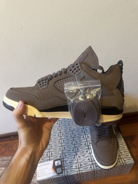 Air Jordan 4 Retro SP A Ma Maniere Violet Ore