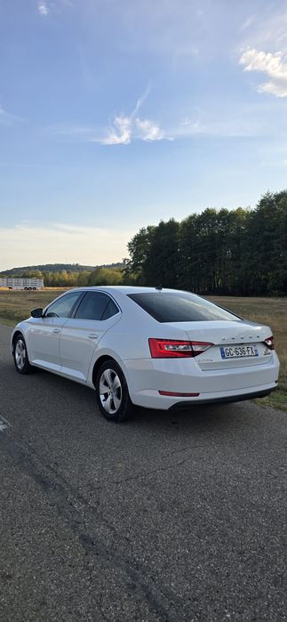 SKODA Superb 2021 — imagine 5