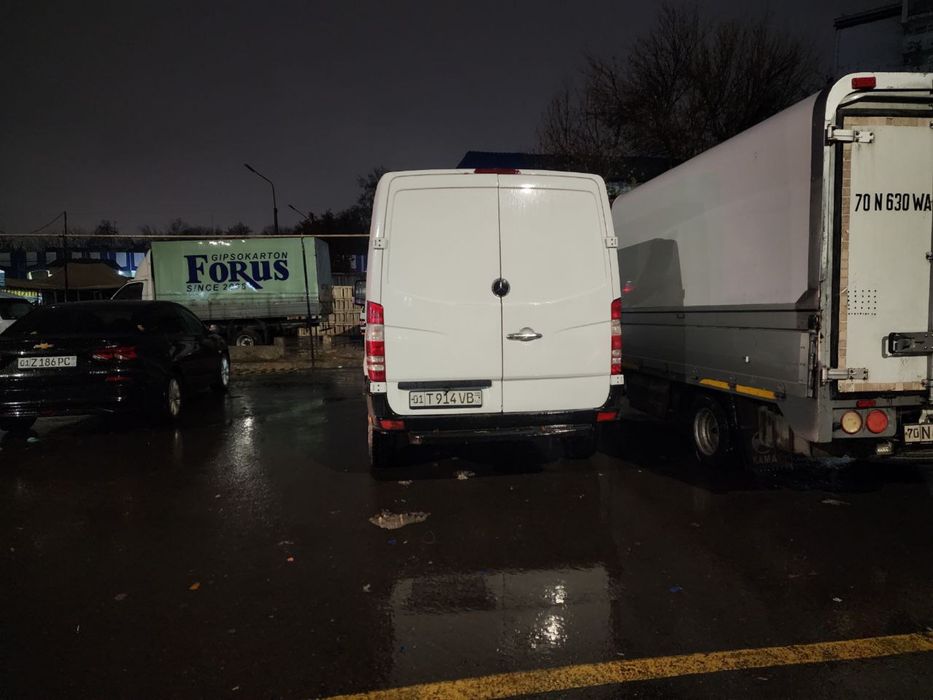 Срочно сотилади Sprinter 906