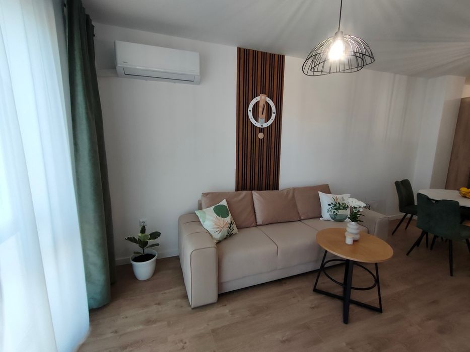 Дава се под наем Двустаен апартамент в Варна, Цветен квартал - 60 кв.м за 612 € - Снимка #3