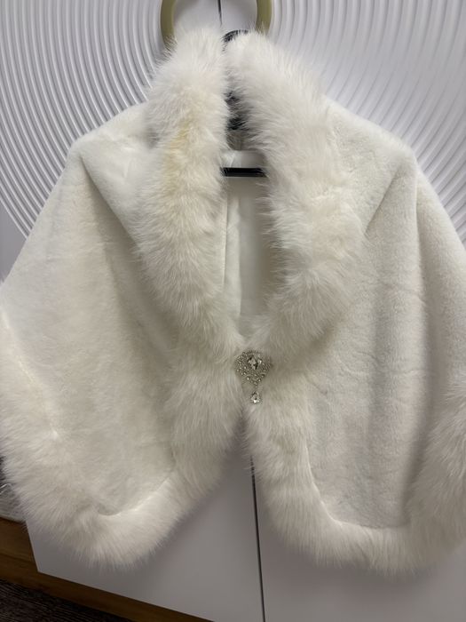 Продам манто на выход