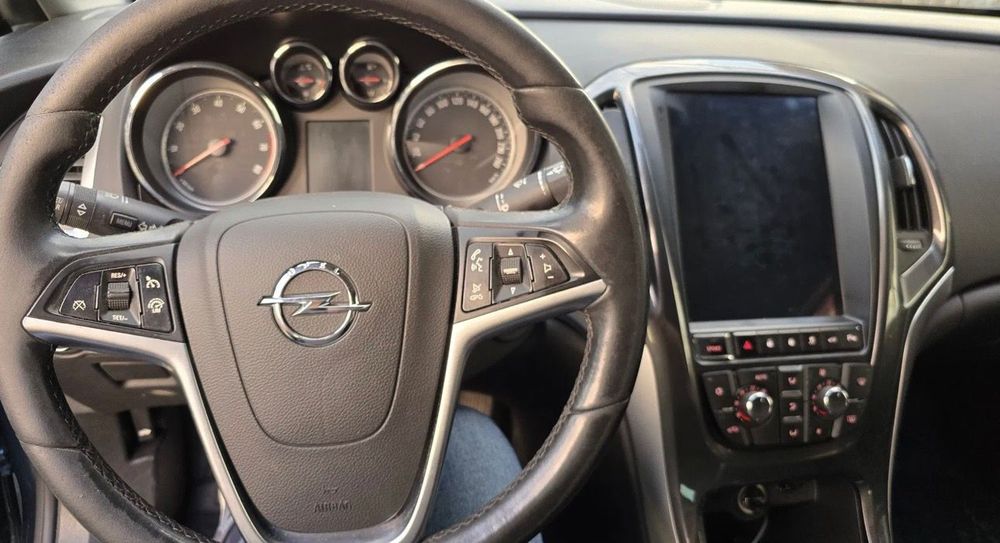 OPEL Astra 2013 — imagine 5