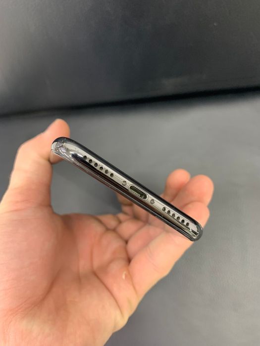 Айфон Х в отличном состоянии