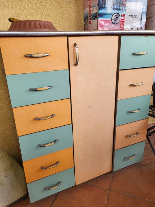 Corp de mobilier din pal cu sertare