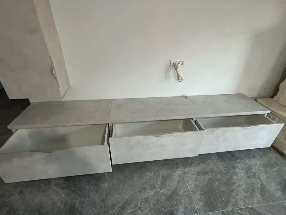 Vand mobila  living noua