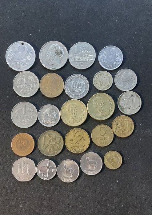 Монеты    Пфеннинг. Пенс. Цент . Фунт.