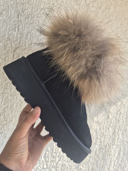 Cizme UGG din piele naturala si blanita naturala./ Transport gratuit