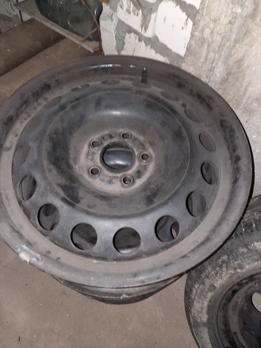 Anvelope fortune235 35 r19 iarnă si jante 18 audi Q7