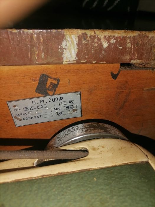 Mașina de cusut ileana