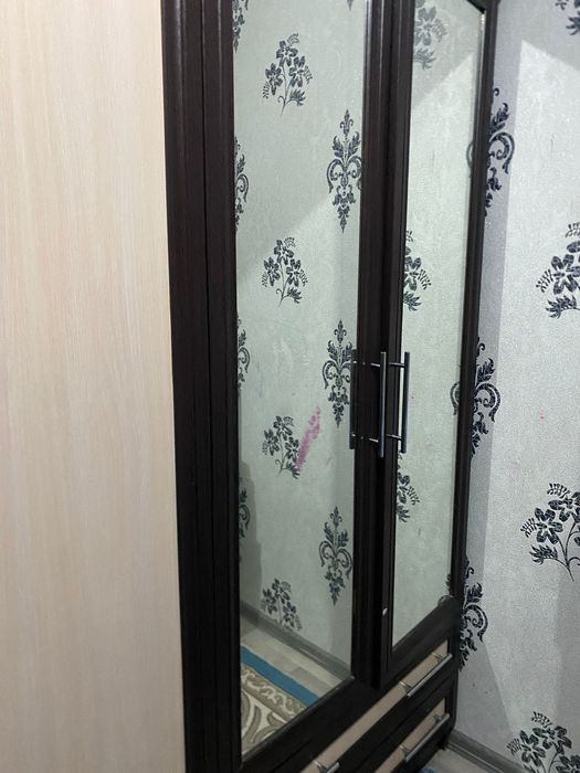 Вместительный шкаф