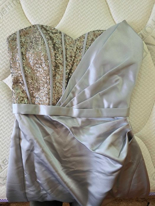 Официална рокля размер S