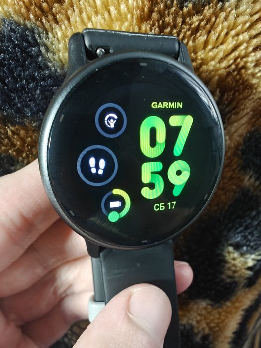 Продам Garmin vivoactive 5
