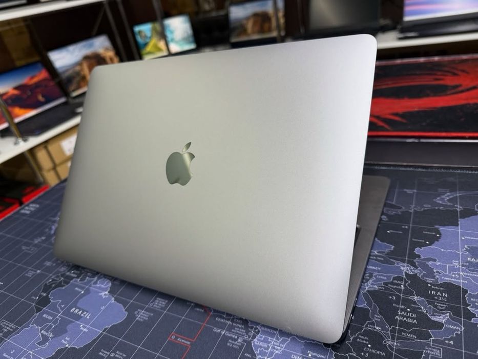 MacBook Air 13 M1/8Gb/SSD256Gb/63ц