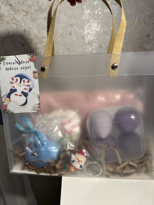 Цветы и боксы подарочные